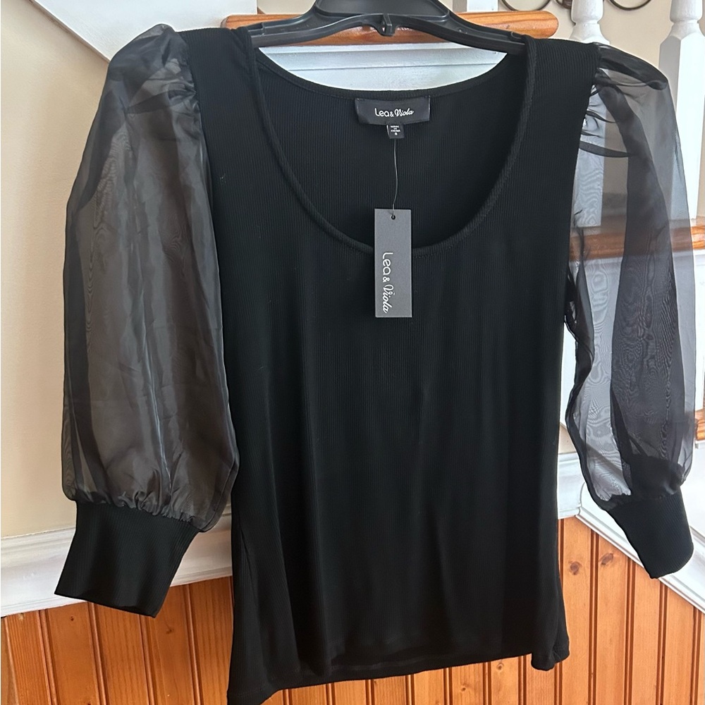 Lea & Viola brand new with tags Black Puff Sleeve Top